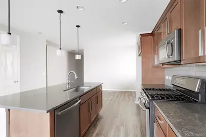 10526 Akron Street, Commerce City, CO 80640 - Photo 6