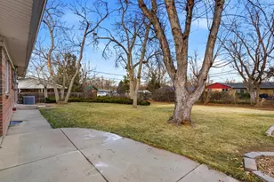 6852 S Greenwood St, Littleton, CO 80120 - Photo 28