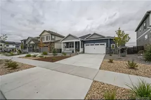 30 N Vandriver Way, Aurora, CO 80018 - Photo 2