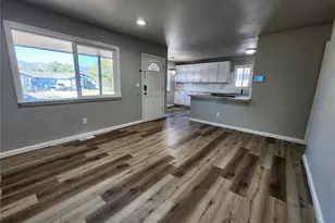 2874 Carmel Cir, Colorado Springs, CO 80910 - Photo 6