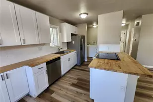2874 Carmel Cir, Colorado Springs, CO 80910 - Photo 8