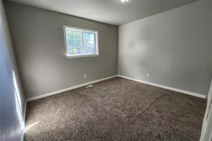 2874 Carmel Cir, Colorado Springs, CO 80910 - Photo 10