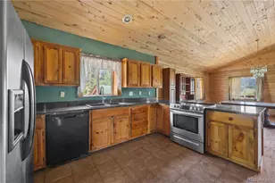 927 Stonehenge, Florissant, CO 80816 - Photo 10