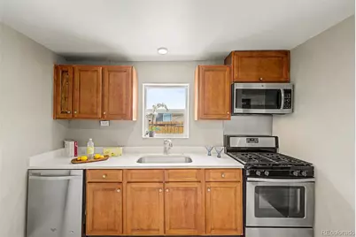 4885 W 11th Avenue, Denver, CO 80204 - Photo 8