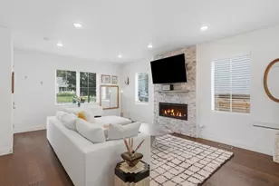 3231 S Bannock St, Englewood, CO 80110 - Photo 8
