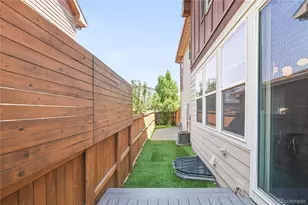 10869 E 25th Dr, Aurora, CO 80010 - Photo 14
