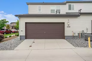 4760 Kittredge St, Denver, CO 80239 - Photo 4