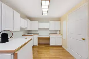 2290 E Columbia Pl, Denver, CO 80210 - Photo 32