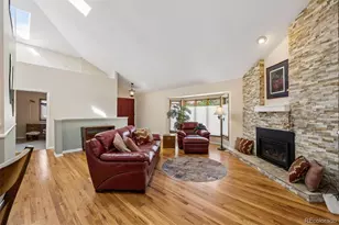 4282 S Fairplay Cir, Aurora, CO 80014 - Photo 4