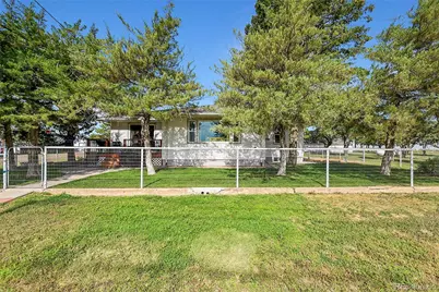 8555 Converse Road, Bennett, CO 80102 - Photo 34