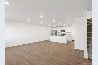 6539 N Netherland Street, Aurora, CO 80019 - Photo 2