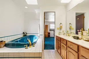 1722 S Uvalda St, Aurora, CO 80012 - Photo 16