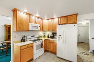 1722 S Uvalda St, Aurora, CO 80012 - Photo 8