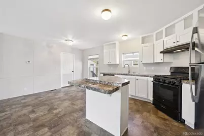 9400 Elm Court, Denver, CO 80260 - Photo 10