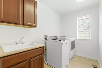 6247 S Muscadine Court, Aurora, CO 80016 - Photo 32