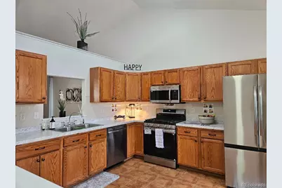 808 Idalia Street, Aurora, CO 80011 - Photo 6