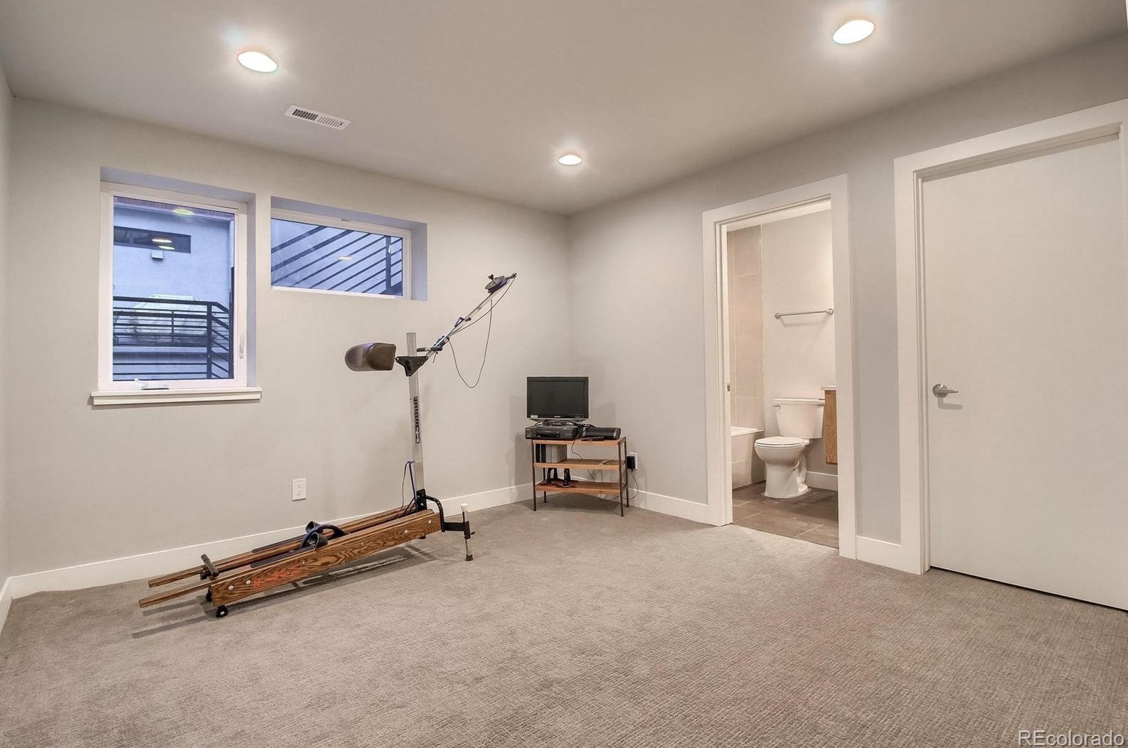 1126 Cherokee St, Denver CO  80204-3632 exterior