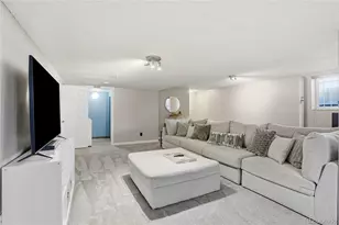 8095 E Colorado Ave, Denver, CO 80231 - Photo 20