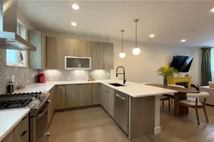 2870 Tremont Pl, Denver, CO 80205 - Photo 12