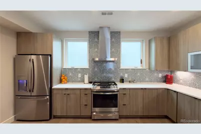 2870 Tremont Place, Denver, CO 80205 - Photo 10