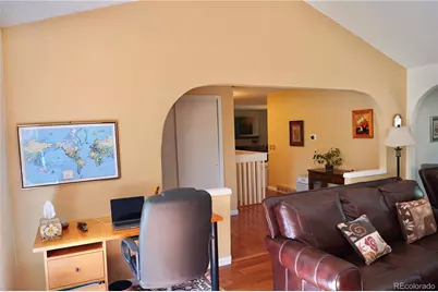 3040 S Roslyn Street, Denver, CO 80231 - Photo 18