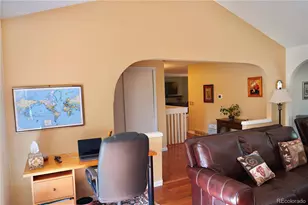 3040 S Roslyn St, Denver, CO 80231 - Photo 18