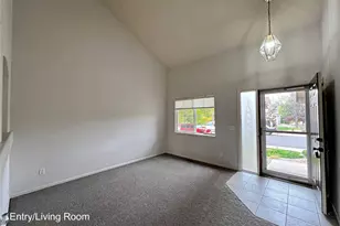 5377 S Ukraine Way, Aurora, CO 80015 - Photo 4