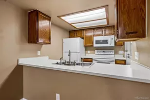 15999 E Alaska Pl, Aurora, CO 80017 - Photo 14