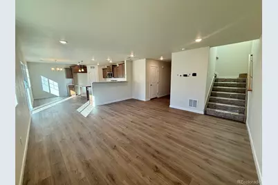 727 N Clubview Street, Watkins, CO 80137 - Photo 8