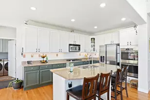 4946 Bluegate Dr, Highlands Ranch, CO 80130 - Photo 4