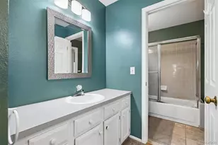 2049 E Phillips Ln, Centennial, CO 80122 - Photo 16