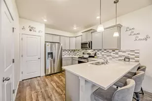 747 N Quatar St, Aurora, CO 80018 - Photo 6