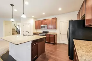 7844 S Elk St, Aurora, CO 80016 - Photo 4