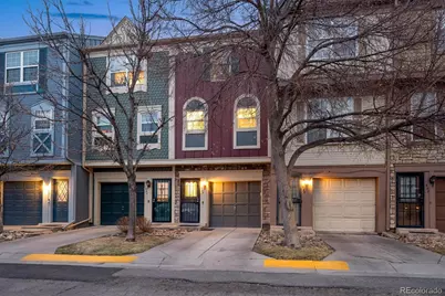 922 S Paris Court, Aurora, CO 80012 - Photo 1