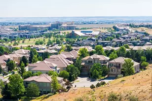 10488 Bluffmont Dr, Lone Tree, CO 80124 - Photo 28