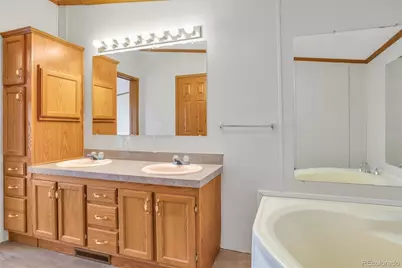 26900 E Colfax Avenue, Aurora, CO 80018 - Photo 32