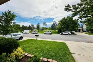 6102 S Yampa St, Aurora, CO 80016 - Photo 2