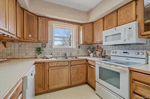 16475 W 63rd Pl, Golden, CO 80403 - Photo 8