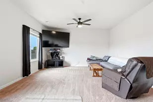 4727 E 95th Dr, Thornton, CO 80229 - Photo 10
