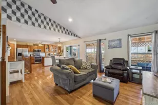 12065 Ivanhoe Ct, Brighton, CO 80602 - Photo 8