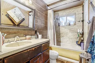 990 Toledo St, Aurora, CO 80011 - Photo 10