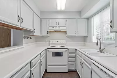 1653 S Blackhawk Way #B, Aurora, CO 80012 - Photo 10