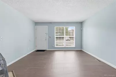 1653 S Blackhawk Way #B, Aurora, CO 80012 - Photo 6