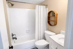 1662 S Blackhawk Way, Aurora, CO 80012 - Photo 16