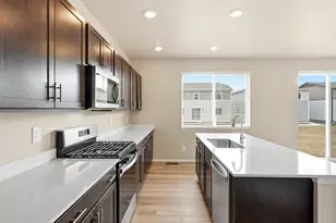 1218 Spg Crk Dr, Windsor, CO 80550 - Photo 12