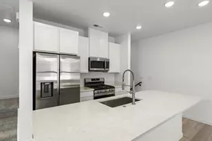 2060 S Holly St, Denver, CO 80222 - Photo 2