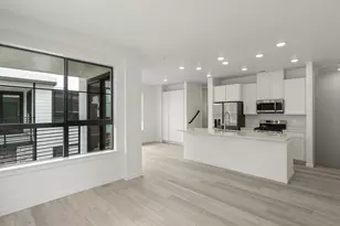2060 S Holly St, Denver, CO 80222 - Photo 6