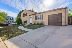 10703 Moore Way, Broomfield, CO 80021 - Photo 2