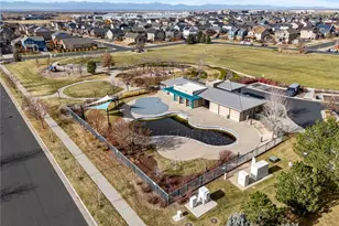 19911 E 61st Pl, Aurora, CO 80019 - Photo 40