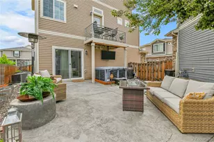 240 S Oak Hill St, Aurora, CO 80018 - Photo 6